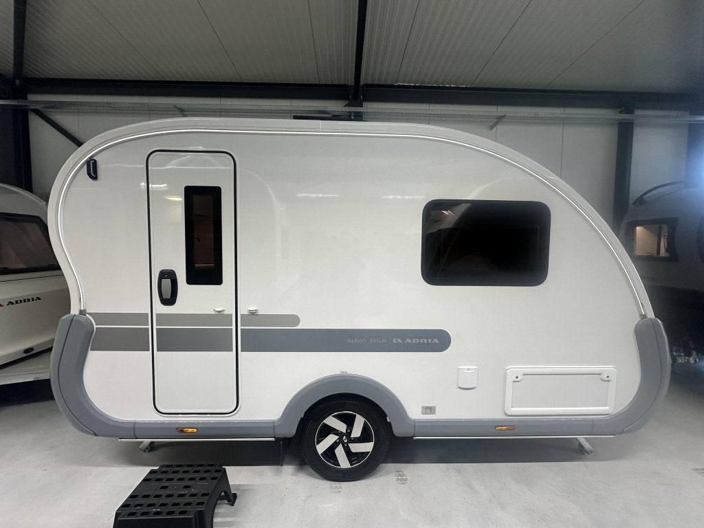 Adria Action 391 LH Nieuw | Actie Model 2026, Overige typen, Tot en met 2, Treinzit, Adria