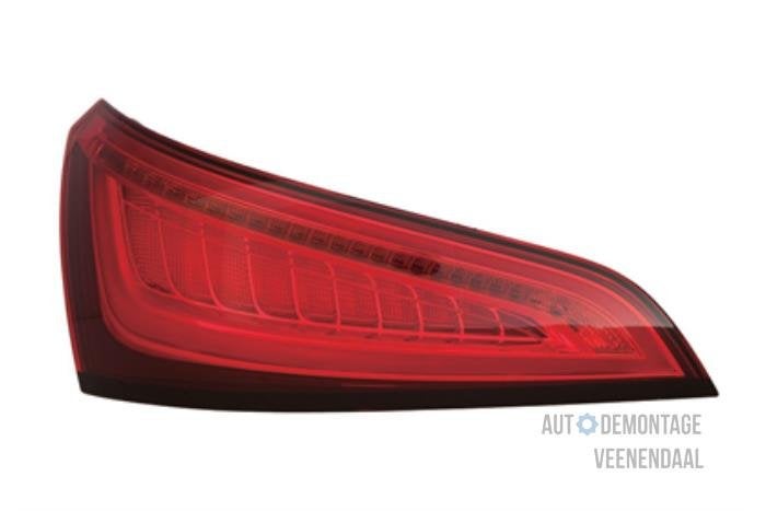 Achterlicht links van een Audi Q5, -, -, Nieuw, -