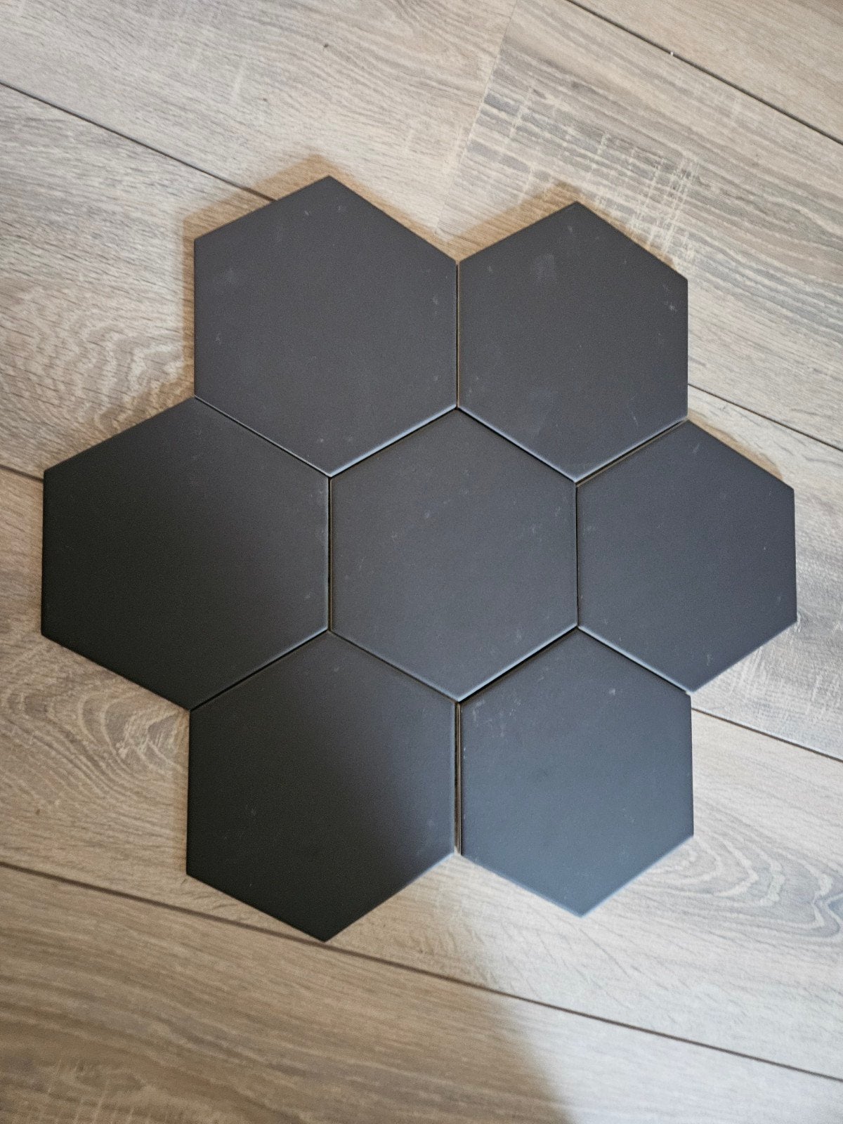 Mat zwarte hexagon tegels 15x15 cm (44 stuks), Ophalen, Nieuw, Minder dan 20 cm, Minder dan 20 cm