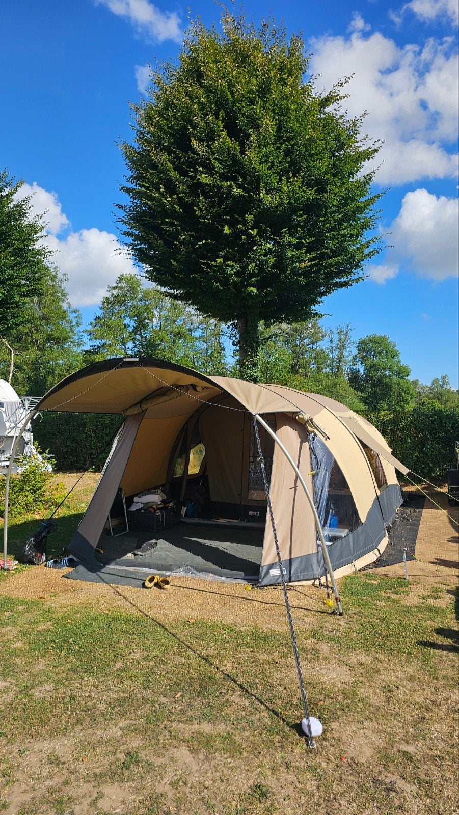 Baco 3500 tunneltent met voortent en luifel bax recreatie, Ophalen, Zo goed als nieuw