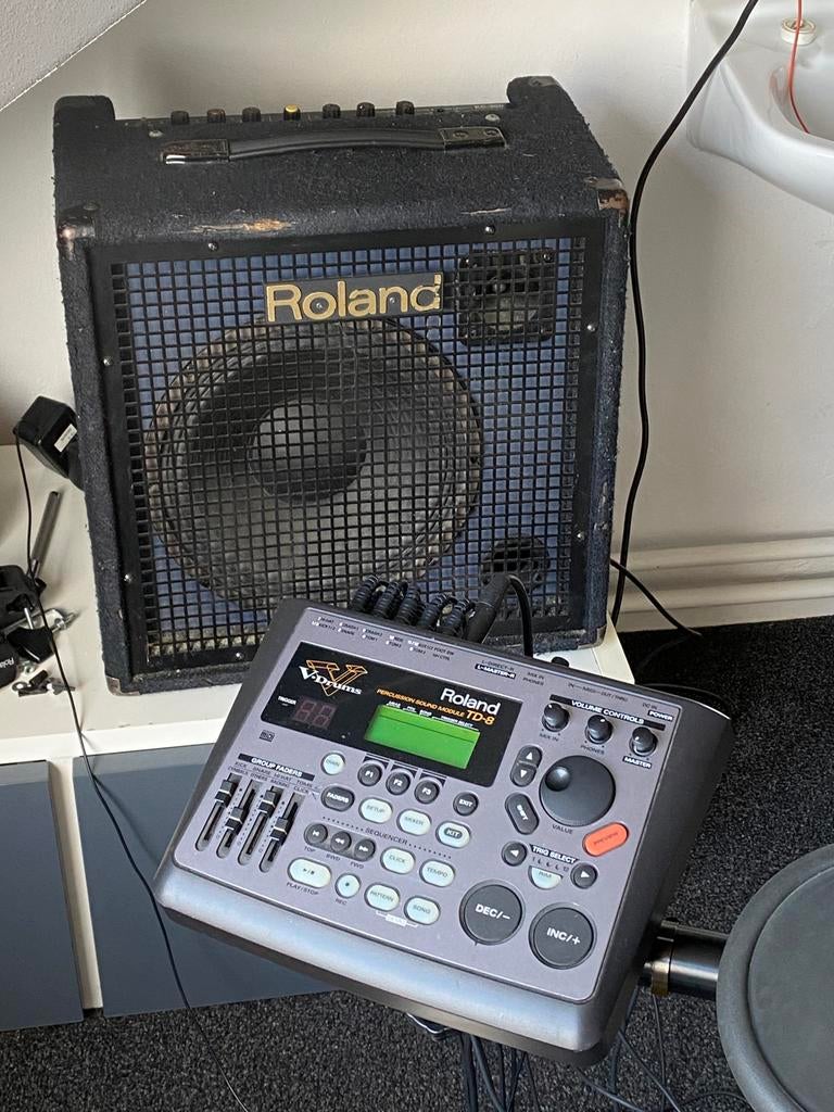 Roland drumstel met versterker en koptelefoon, Muziek en Instrumenten, Ophalen of Verzenden, Zo goed als nieuw, Roland