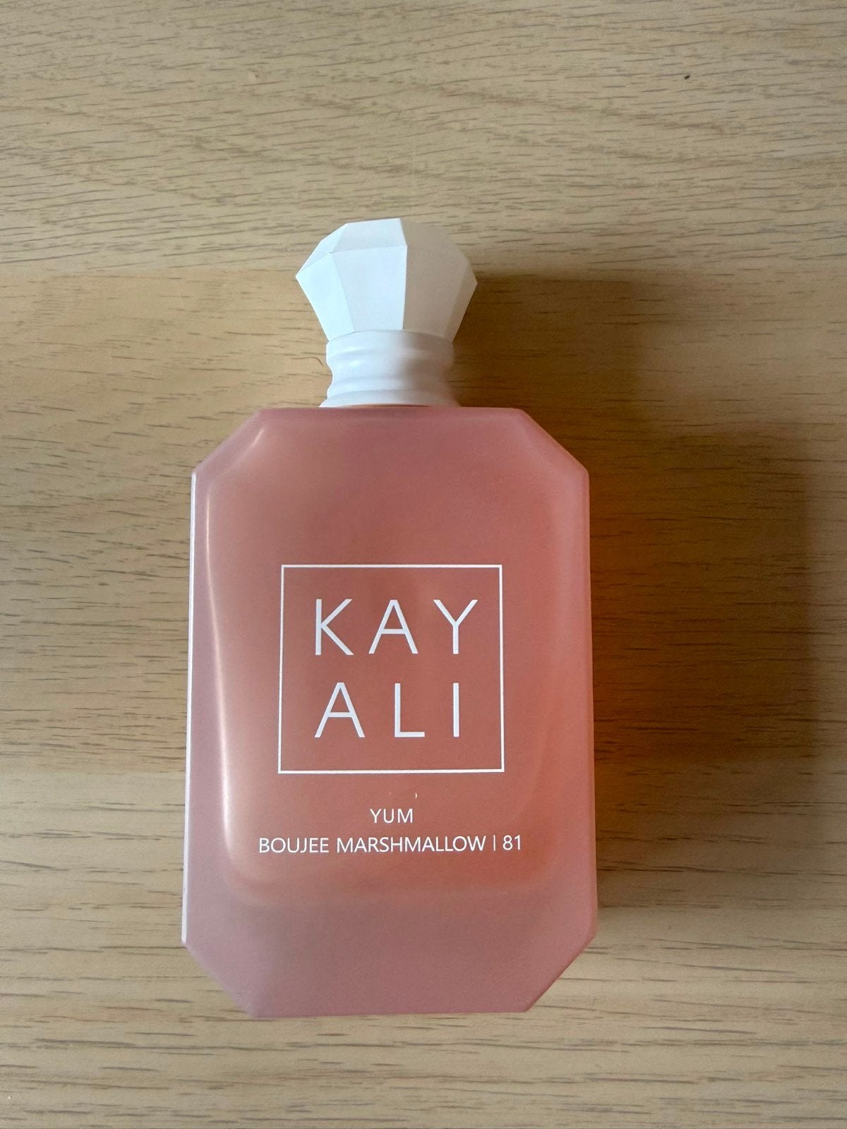 KAYALI YUM Boujee Marshmallow | 81 - Niet de ongenele, Sieraden, Tassen en Uiterlijk, Uiterlijk | Parfum, Ophalen of Verzenden