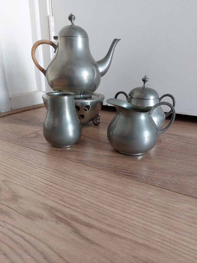 tinnen theeservies van tingieter Hans Klein uit Den Haag., Ophalen