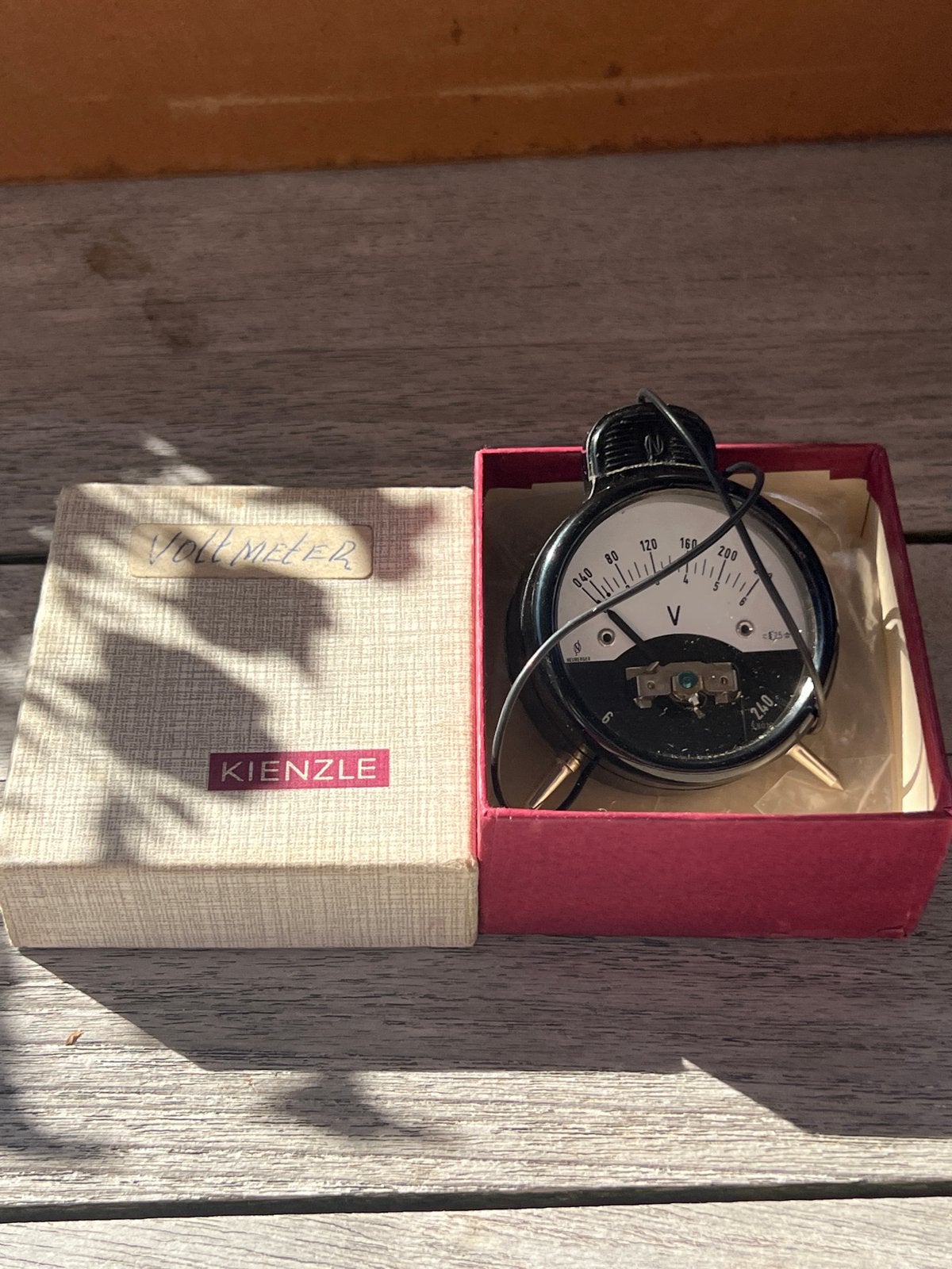 Vintage Kienzle Voltmeter in originele doos, Ophalen of Verzenden, Gebruikt, Elektriciteit