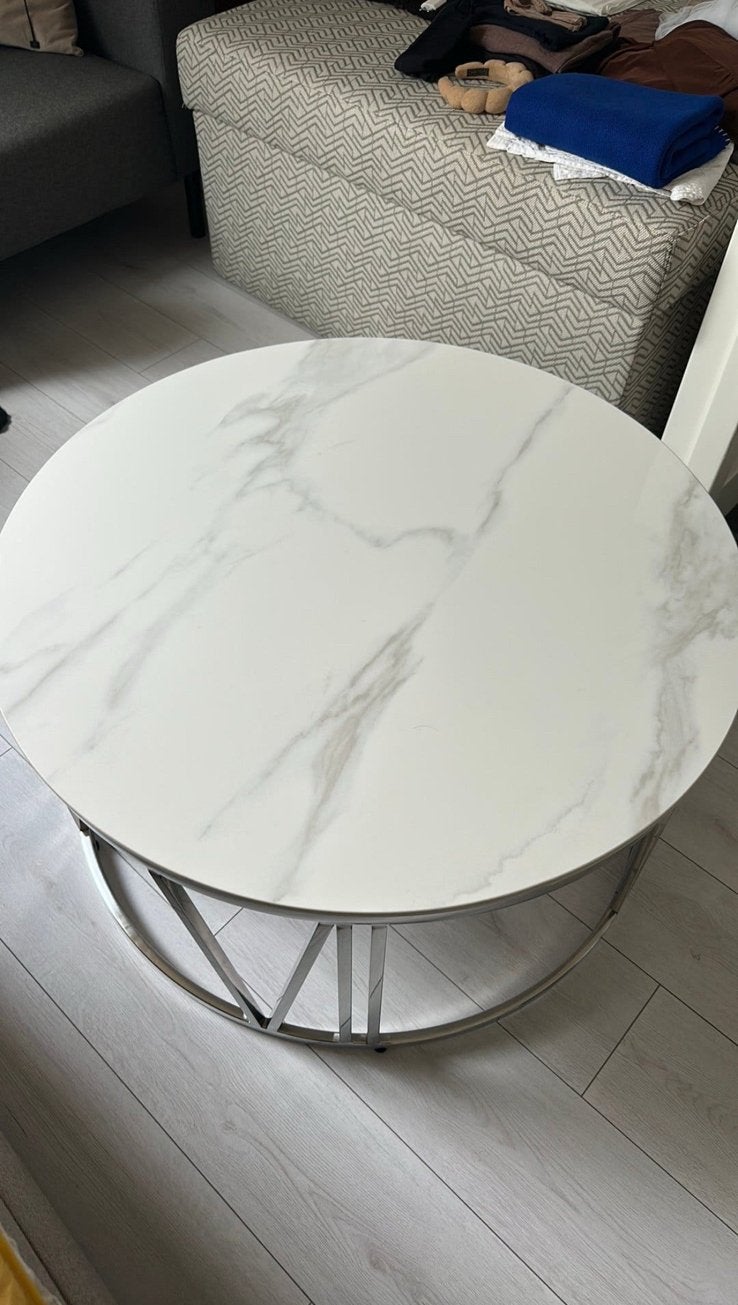 Salontafel met wit marmerlook blad en zilveren voet, Ophalen, 100 tot 150 cm, 50 tot 100 cm, Zo goed als nieuw