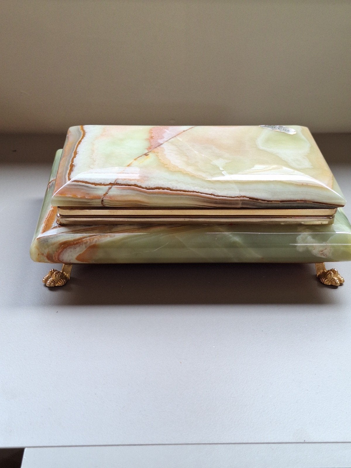 Italiaanse Onyx Sieradendoos met Messing Leeuwenpoten, Antiek en Kunst, Ophalen of Verzenden
