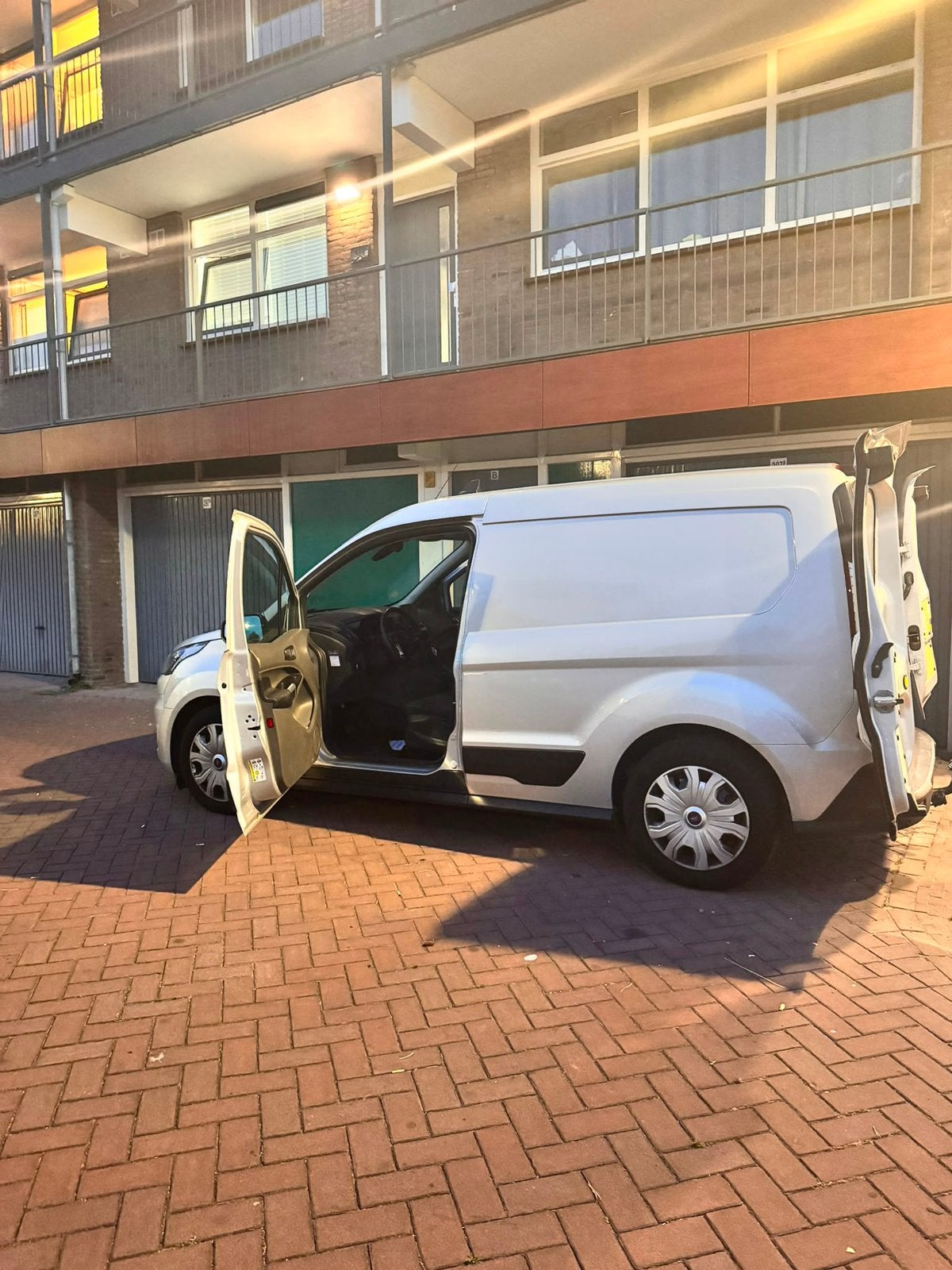 Ford Transit Connect L1 1.5 Tdci 120 pk Powershift 2021, Auto's, Bestelauto's, Bedrijf, ABS, Achteruitrijcamera, Airbags, Airconditioning