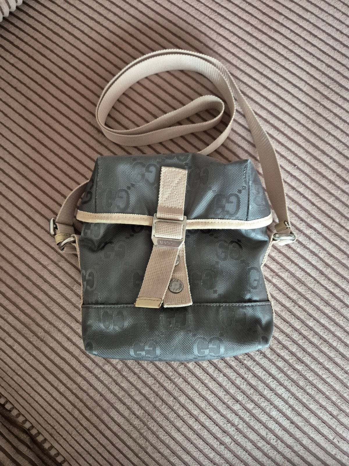 Gucci Off The Grid Messenger Bag Zeer goede staat, Ophalen of Verzenden, Zo goed als nieuw, Grijs, Overige merken