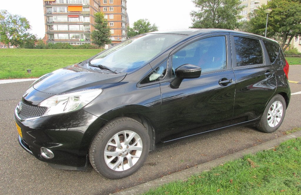 Nissan Note 1.2 Connect Edition 59KW/80PK 2014 Zwart, Auto's, Dealer onderhouden, Stof, 980 kg, 1198 cc