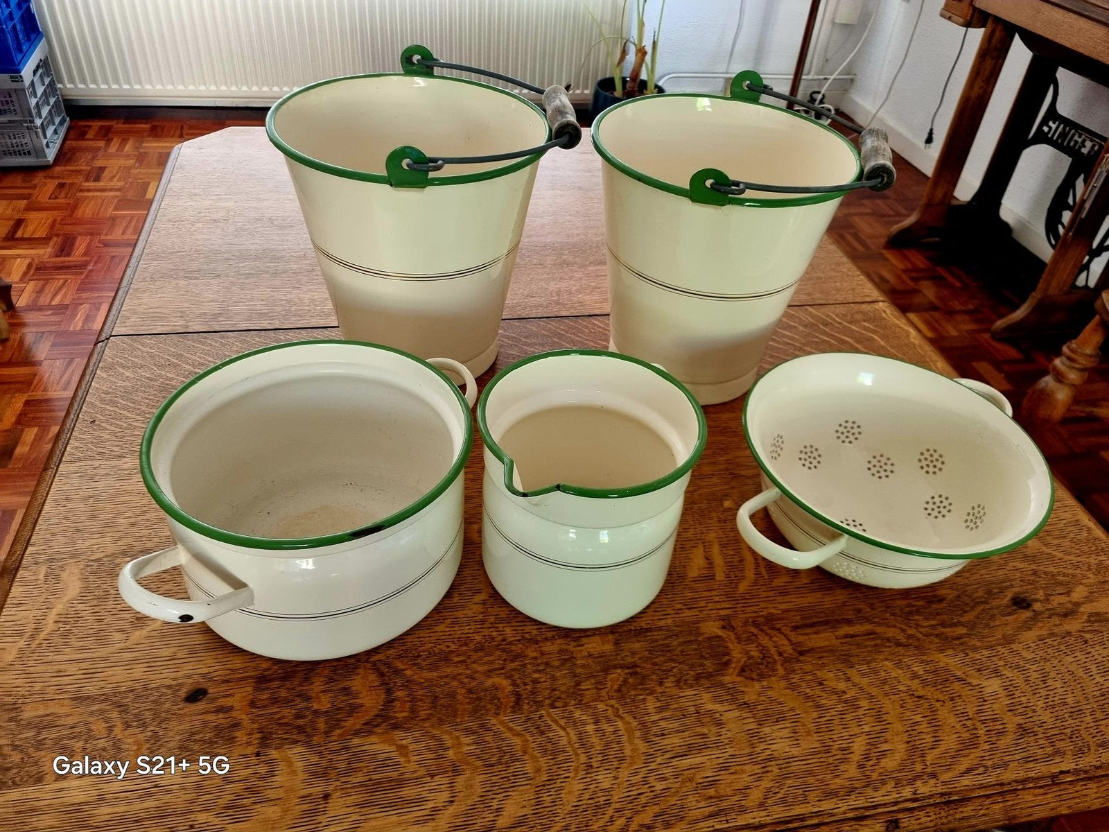 Ouderwetse geëmailleerde set, Antiek en Kunst, Ophalen
