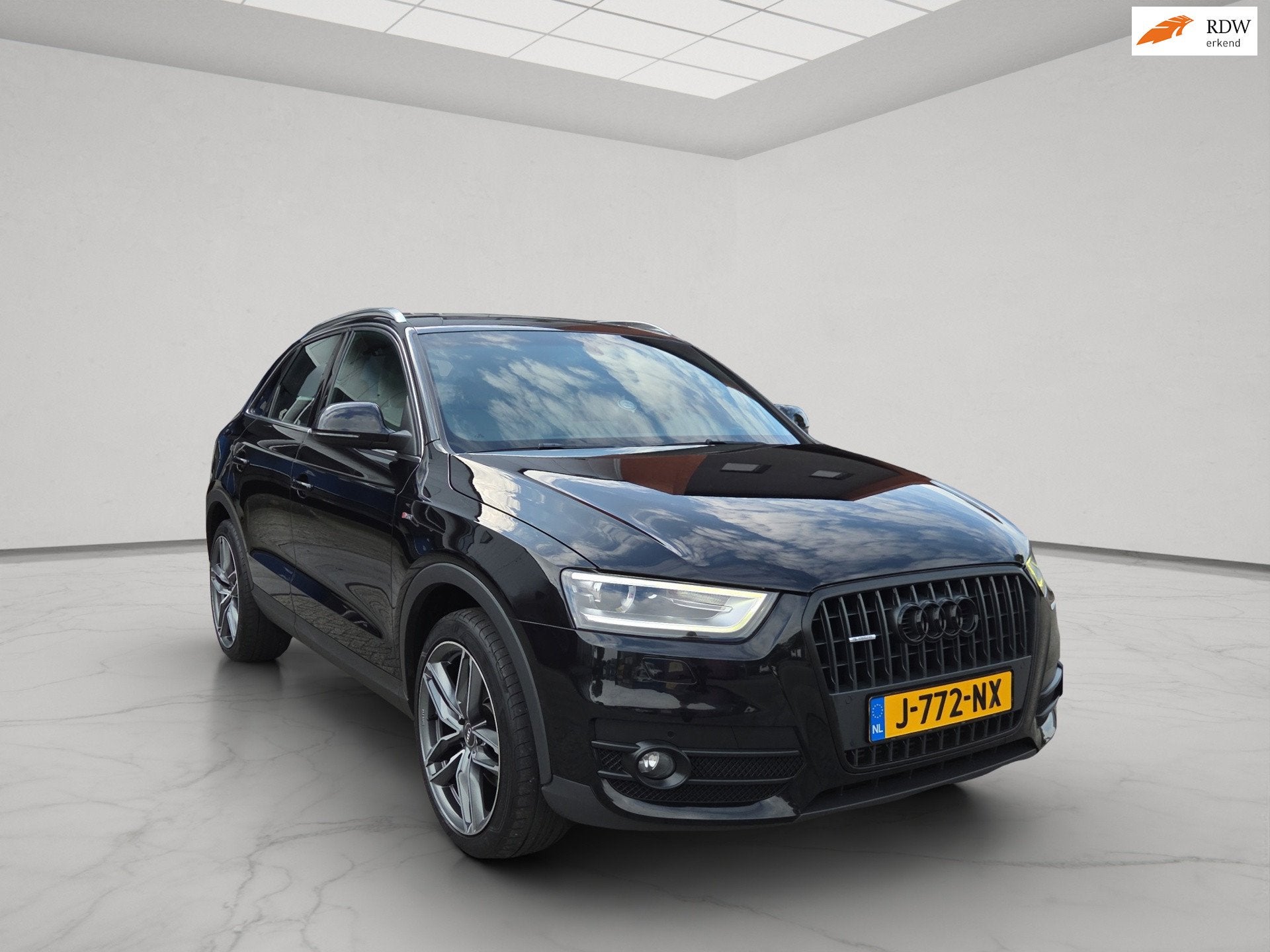 Audi Q3 2.0 TFSI quattro Pro Line |LEDER|PANO|TREKHAAK, Euro 5, Stof, Gebruikt, Zwart