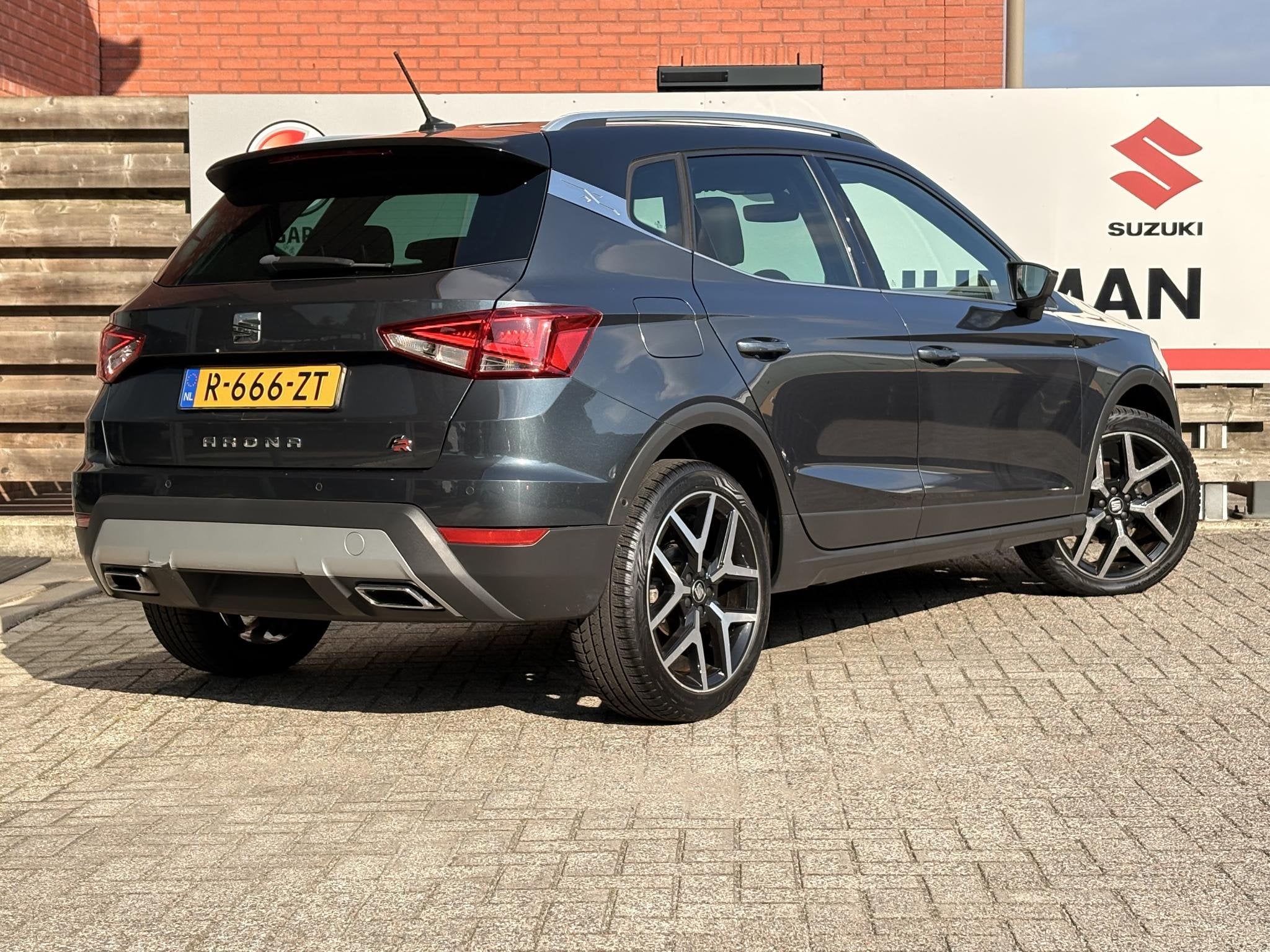 SEAT Arona 1.0 TSI Xcellence Business Intense Parkeersensore, Auto's, 49 €/maand, Overige kleuren, 600 kg, 3 cilinders