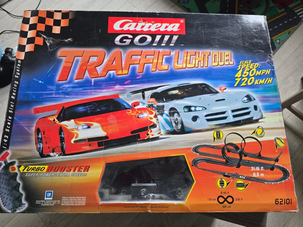 Carrera Go Traffic Light Duel 62101 Racebaan, Carrera, Ophalen of Verzenden, Met looping, Elektrisch