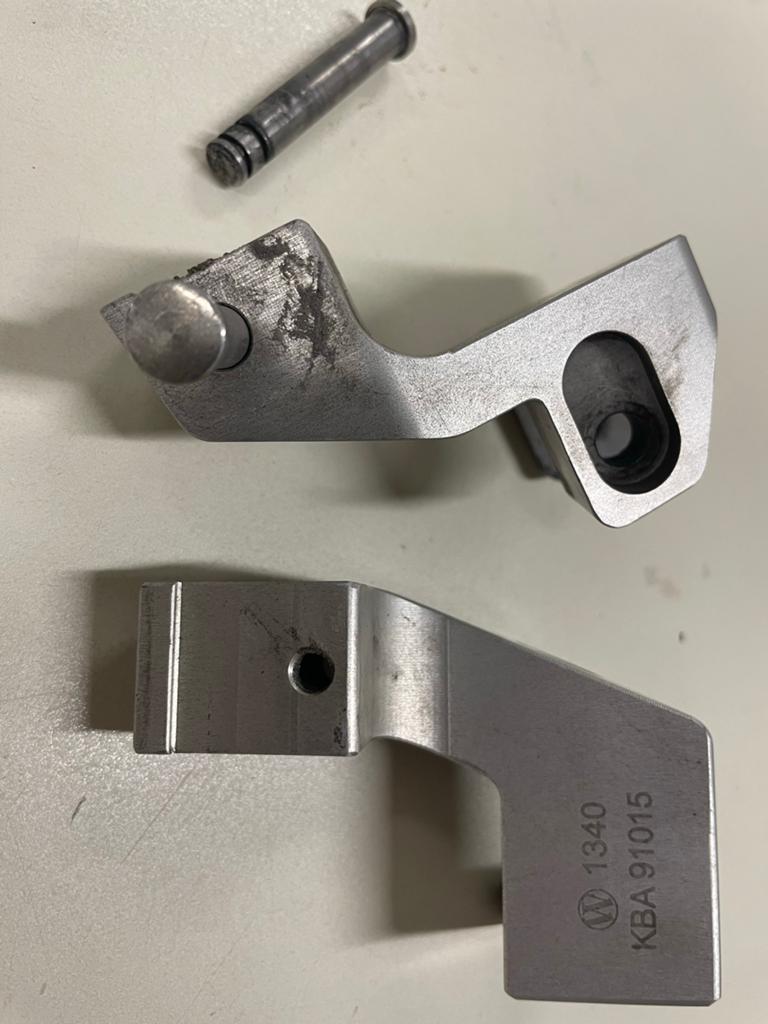 Wunderlich passagier voetsteun verlaging BMW R1200RT/R1250RT, Ophalen, Gebruikt