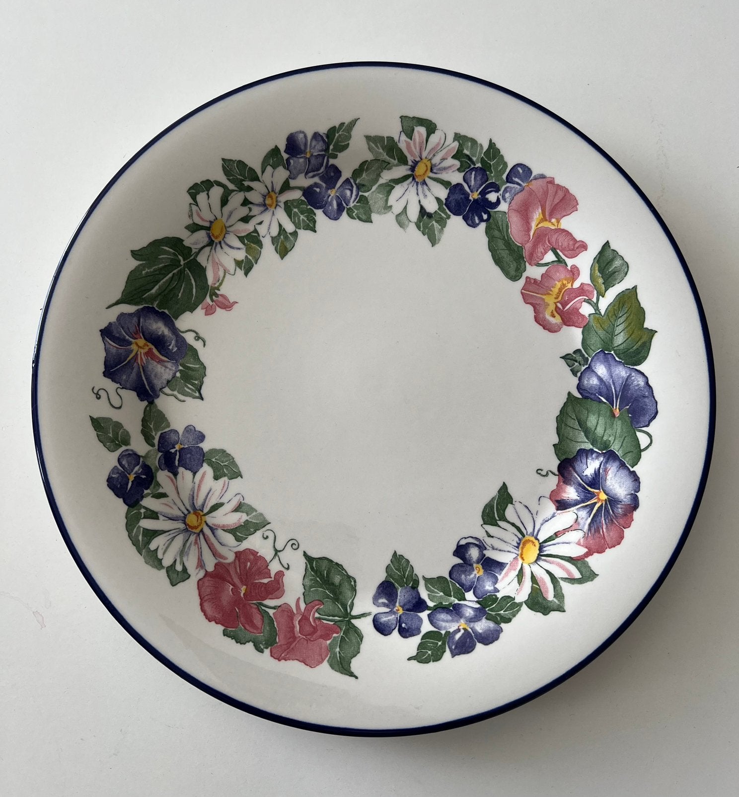 Serveerschaal Staffordshire Tableware Moselle., Ophalen of Verzenden, Rond, Porselein of Keramiek