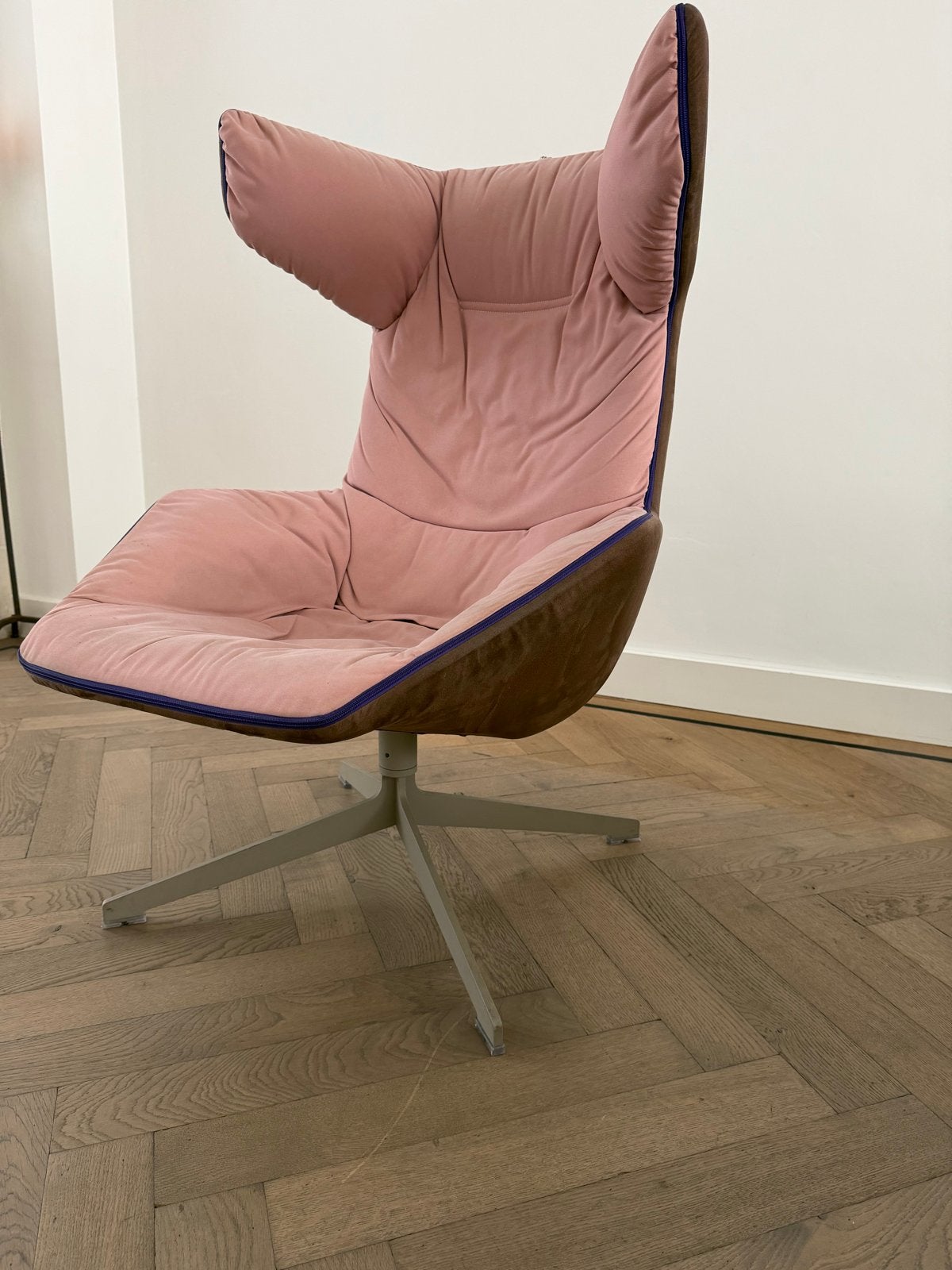 Moroso Take a soft Line Relaxfauteuil - Roze/Bruin, Huis en Inrichting, Stoelen, Gebruikt, Eén, Stof, Overige kleuren, Ophalen