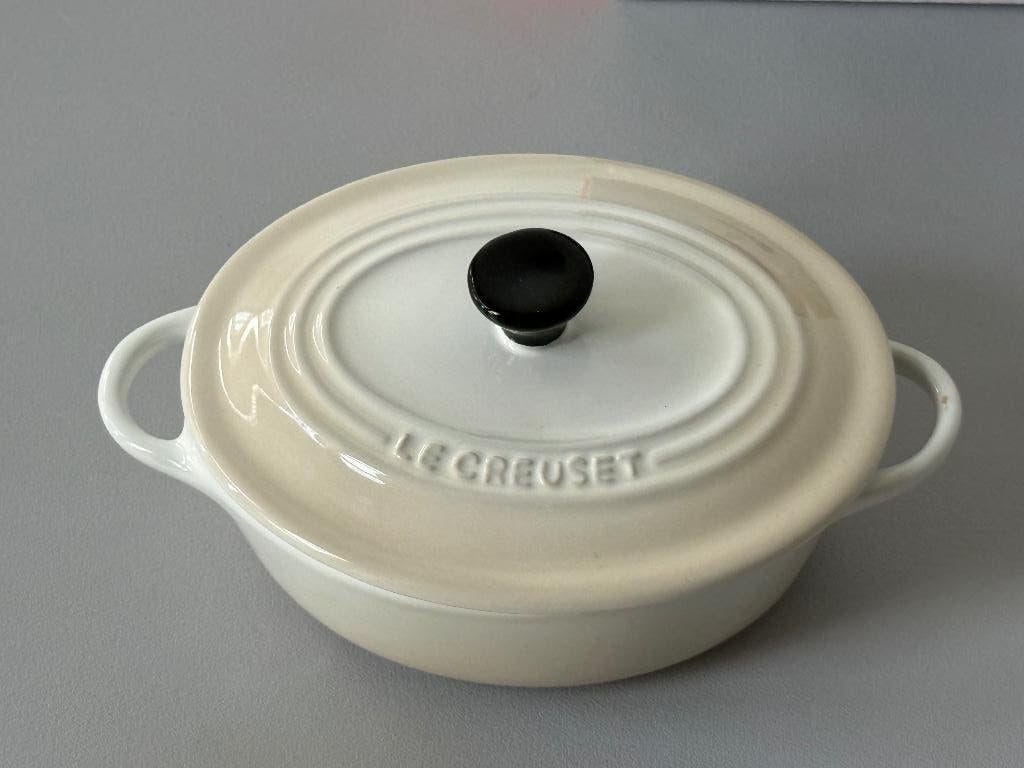 Le Creuset mini cocotte ovaal, Huis en Inrichting, Keuken | Potten en Pannen, Overige materialen, Nieuw, Ophalen of Verzenden