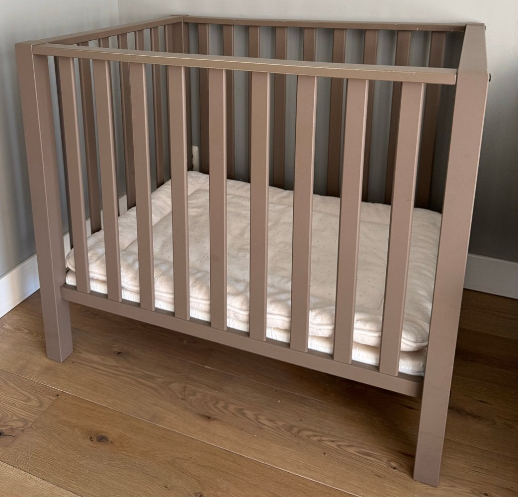 Europe Baby Casper Box, Kleur: Chestnut bruin ZGAN, Ophalen, Zo goed als nieuw, Rechthoekig, Boxkleed
