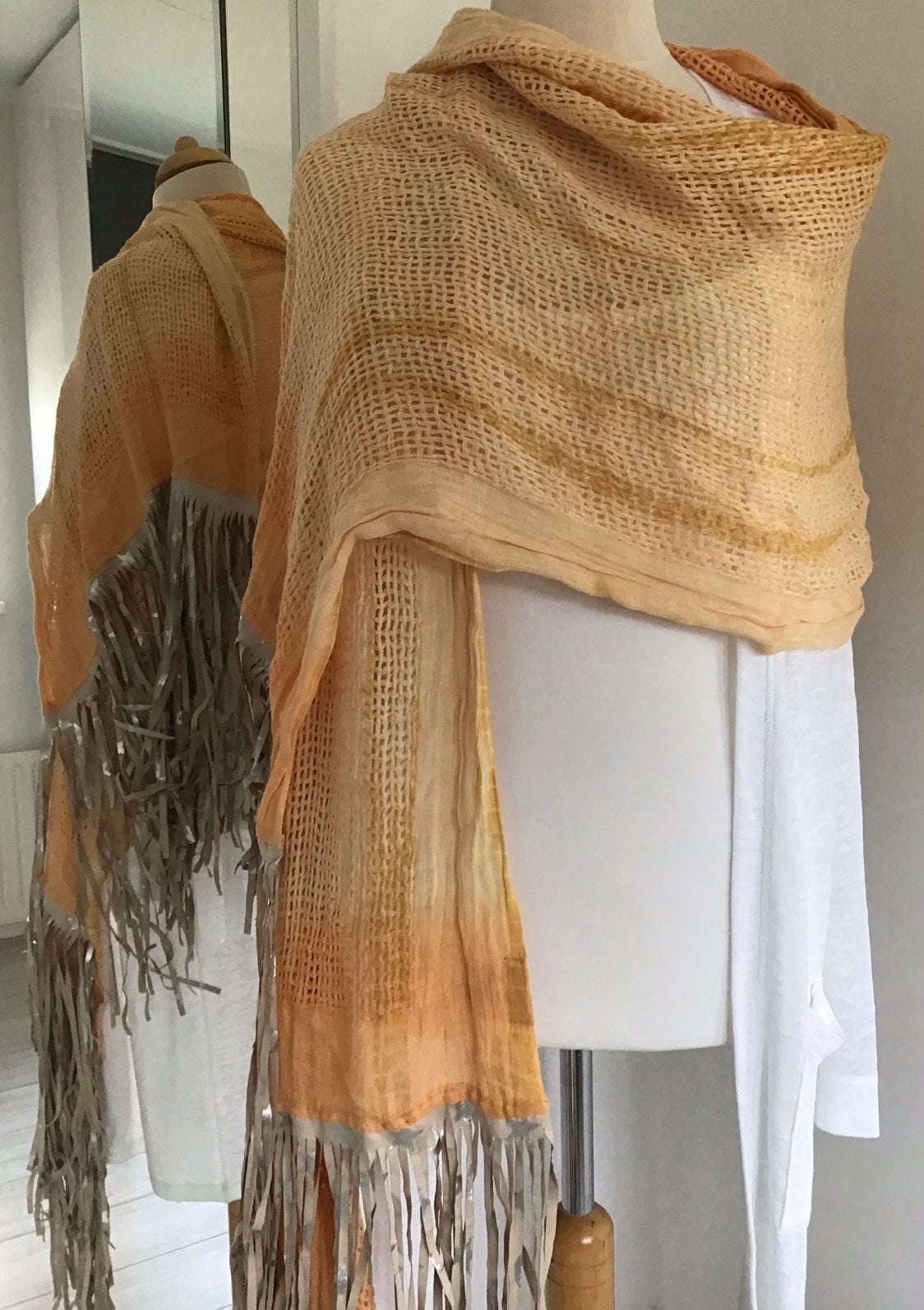 B.loved Ibiza sjaal omslagdoek handgeverfd  100% linnen, Ophalen of Verzenden, Zo goed als nieuw, Maat 46/48 (XL) of groter, Sjaal