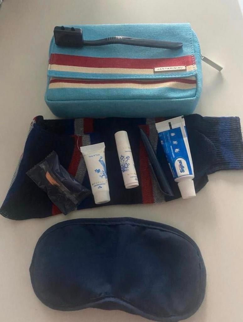 JANTAMINIAU toilettas  inhoud  KLM Jan Taminiau Comfort Bag, Ophalen of Verzenden, Gebruikt, Blauw, Heer of Dame