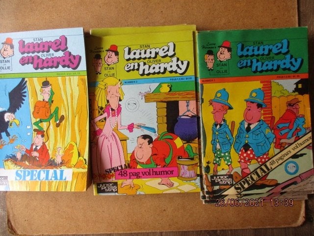 adv4614 laurel en hardy special, Eén stripboek, Ophalen, Gelezen
