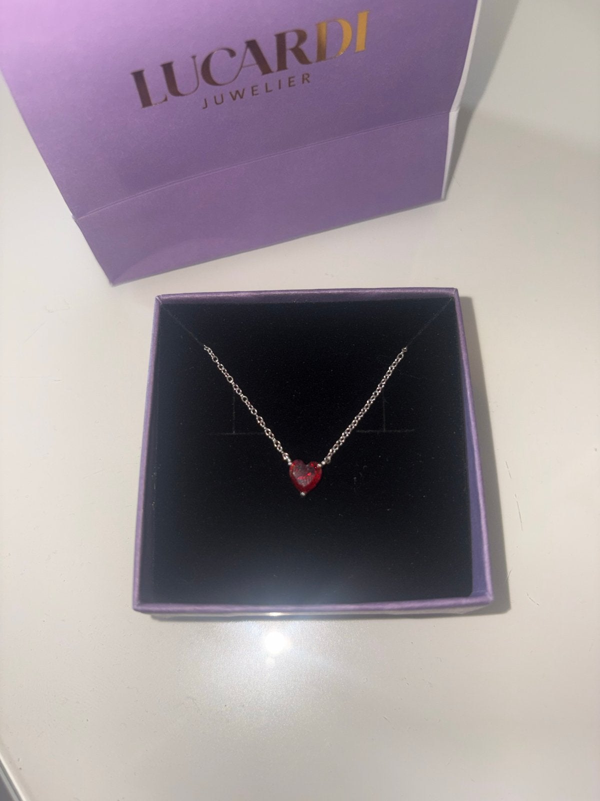Lucardi Zilveren Ketting met Rood Hartje Hanger, Sieraden, Tassen en Uiterlijk, Kettingen, Verzenden, Nieuw, Met edelsteen, Zilver