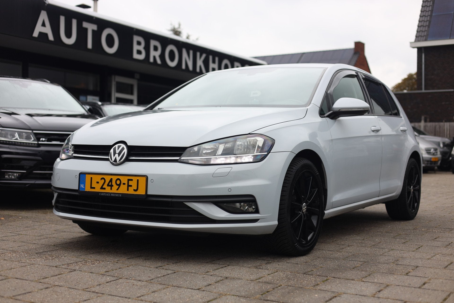 Volkswagen Golf 1.0 TSI COMFORTLINE | NAVI | CARPLAY | TREKH, Auto's, Stof, Wit, Bedrijf, Handgeschakeld