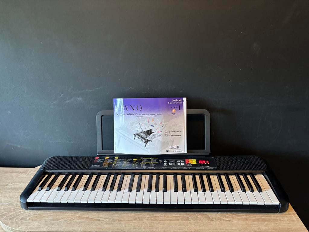 Yamaha Keyboard PSR-F52, Ophalen, Gebruikt, 61 toetsen, Yamaha