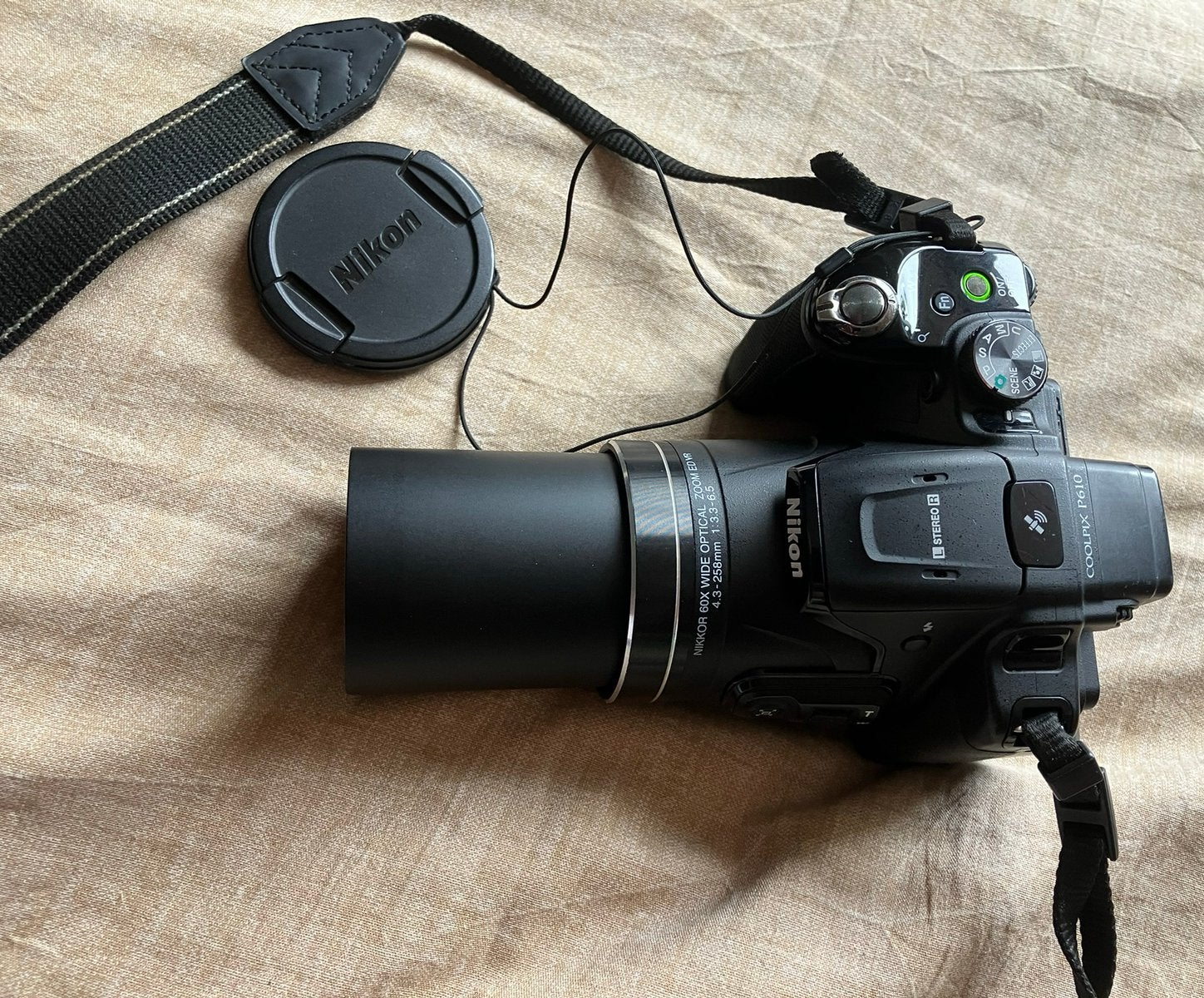 Zgan Nikon Coolpix P610 incl 2 accu’s, oplader en cameratas, Ophalen of Verzenden, Zo goed als nieuw, Compactcamera, Nikon