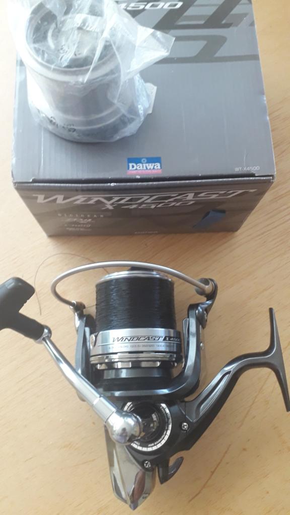 Daiwa Windcast X4500 Werpmolen - Zo goed als nieuw, Ophalen of Verzenden