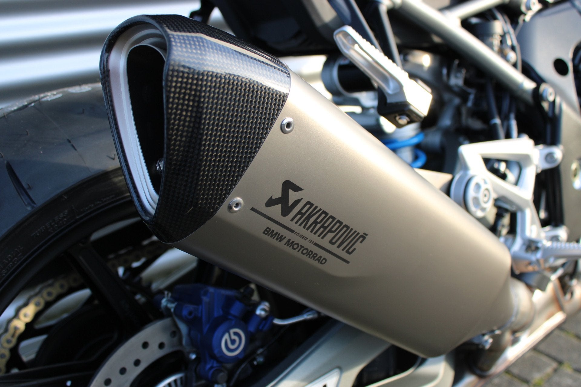 BMW M 1000 R |Akrapovic |Uit voorraad leverbaar (bj 2026), Verkoop.motorrad@oostland-enschede.nl, Handvatverwarming, Spaansland 10
7543BG  ENSCHEDE, NL