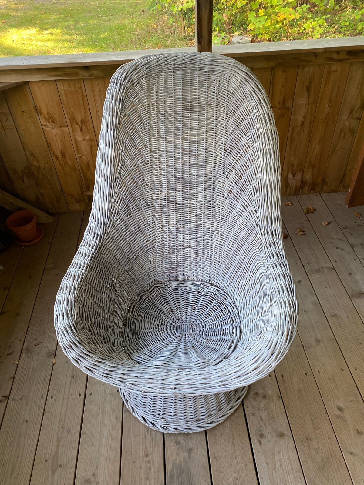 Witte rotan fauteuil  (stoel) - voor binnen of buiten, Huis en Inrichting, Ophalen, Gebruikt, Wit, Riet of Rotan