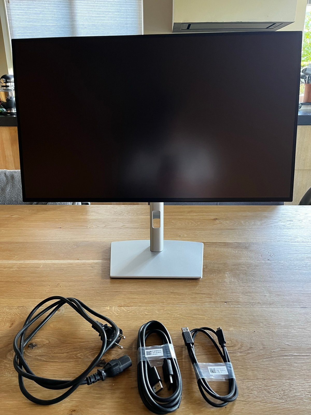 Dell U2723QE 27 inch 4K USB-C Hub Monitor, Computers en Software, Ophalen, IPS, In hoogte verstelbaar, DisplayPort