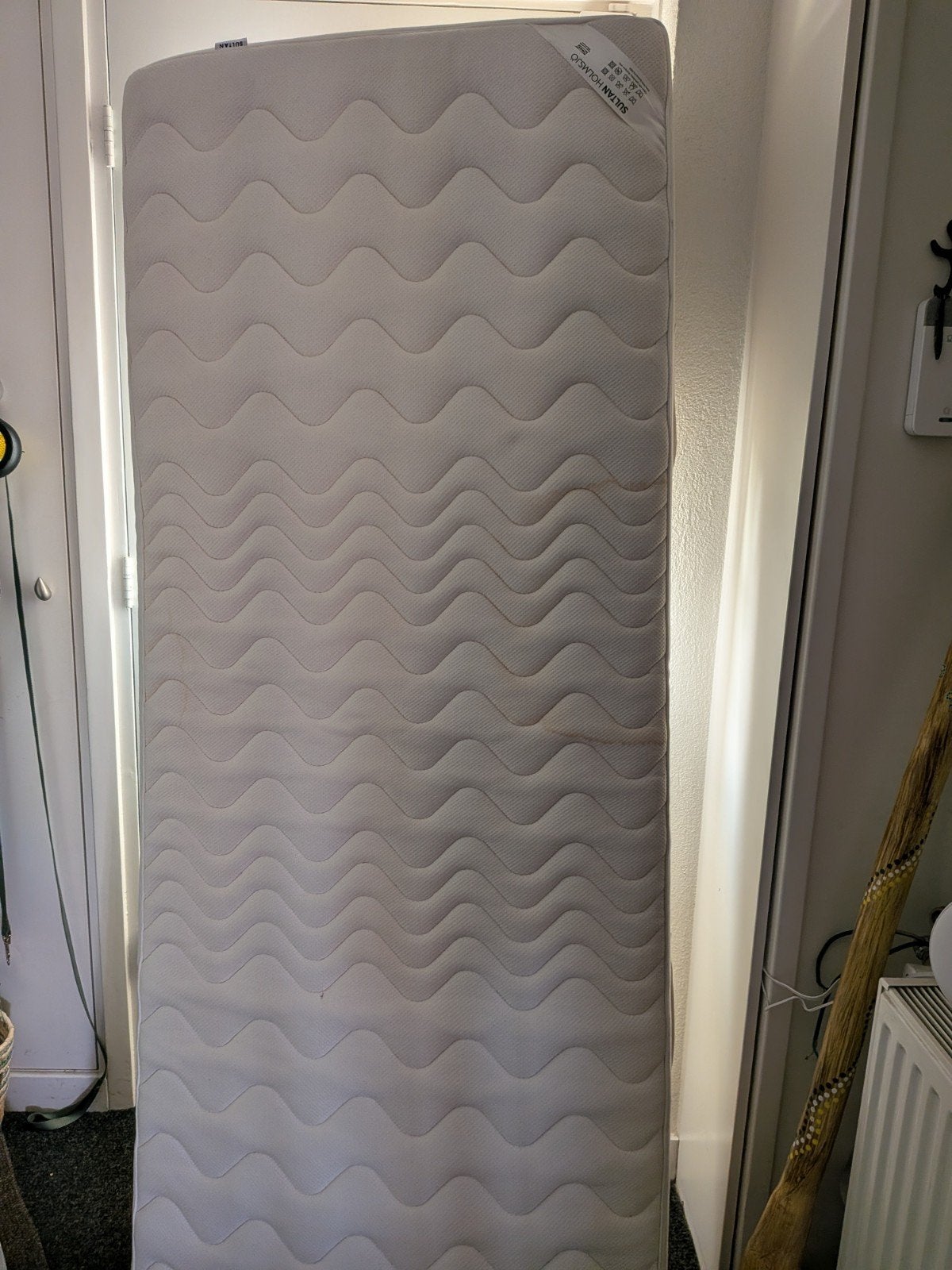 2x IKEA  SULTAN HOLMSJÖ matras en TUSTNA dekmatras, Huis en Inrichting, Slaapkamer | Matrassen en Bedbodems, Ophalen, Gebruikt