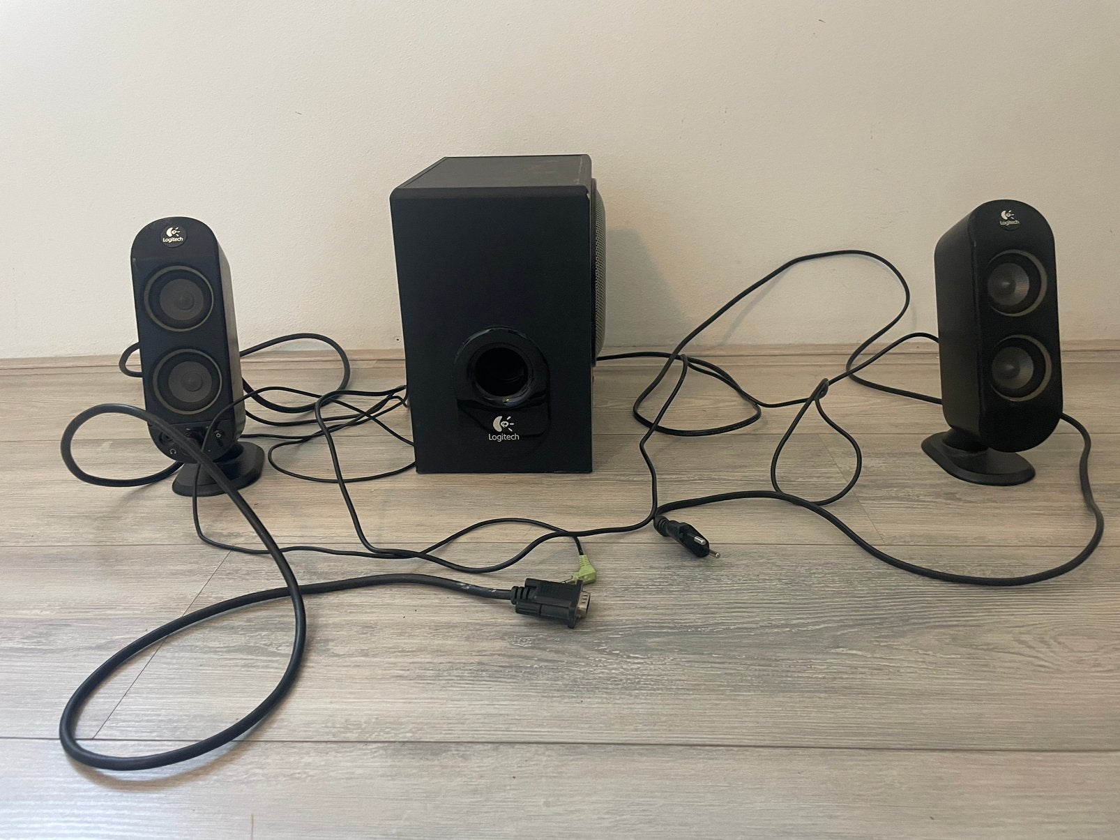 Logitec speakerset, Ophalen, Gebruikt