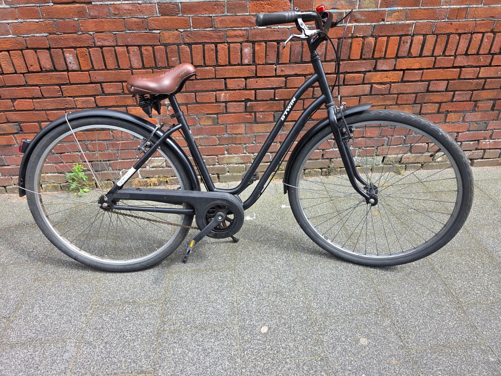 BTWIN 28 inch damesfiets - Comfortabel en stijlvol, Overige merken, Velgrem, Ophalen of Verzenden, 53 tot 56 cm
