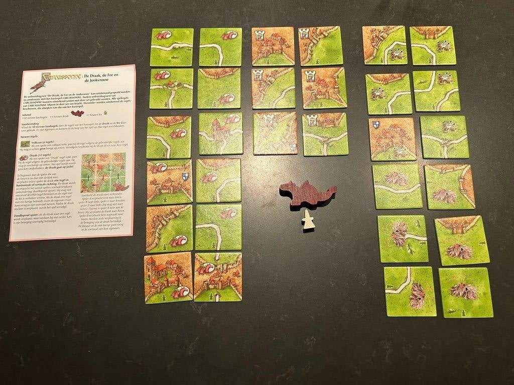 Carcassonne Uitbreiding: De Draak, de Fee en de Jonkvrouw, Vijf spelers of meer, Ophalen of Verzenden, Gebruikt, 999 Games b.v.