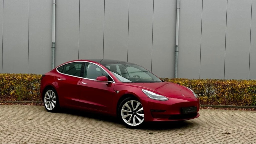 Tesla Model 3 Long Range Dual Motor / 19" Autopilot 86% SoH, Automaat, 1831 kg, Zwart, 351 pk