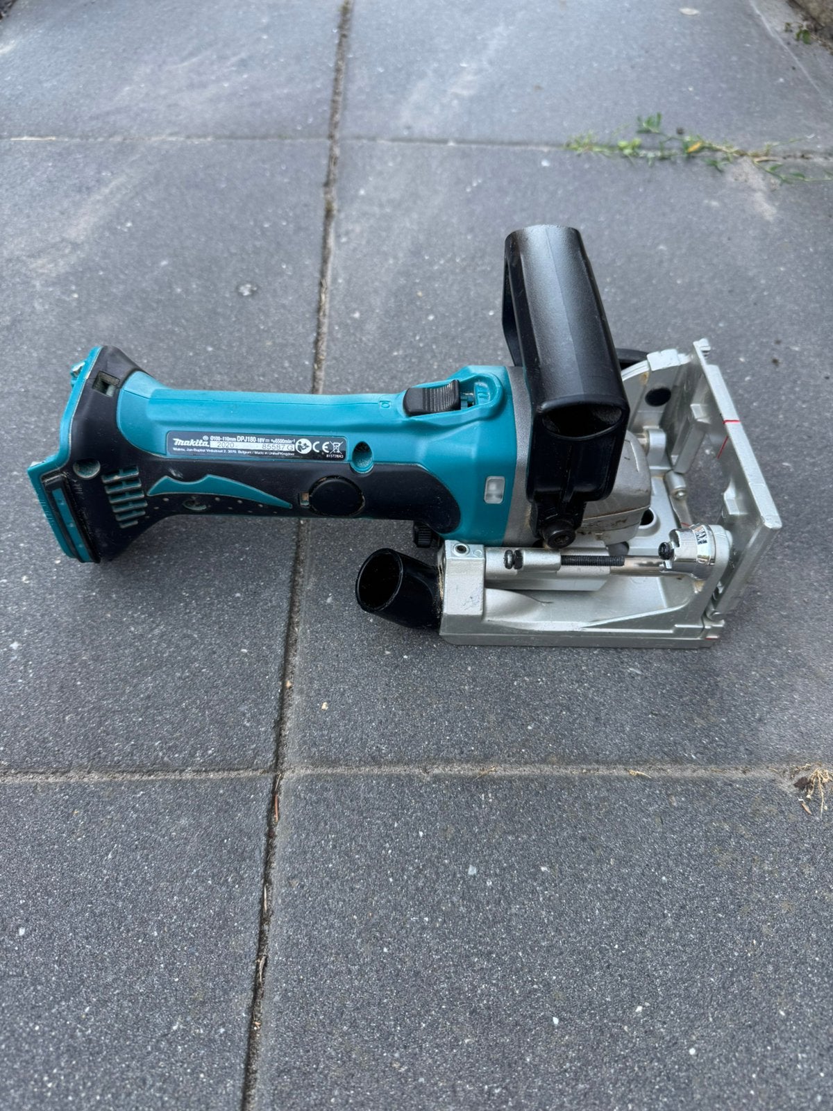 Makita DPJ180 18V LXT Lamellenfrees / Biscuitfrees – 2020, Doe-het-zelf en Verbouw, Gereedschap | Handgereedschap, Zo goed als nieuw