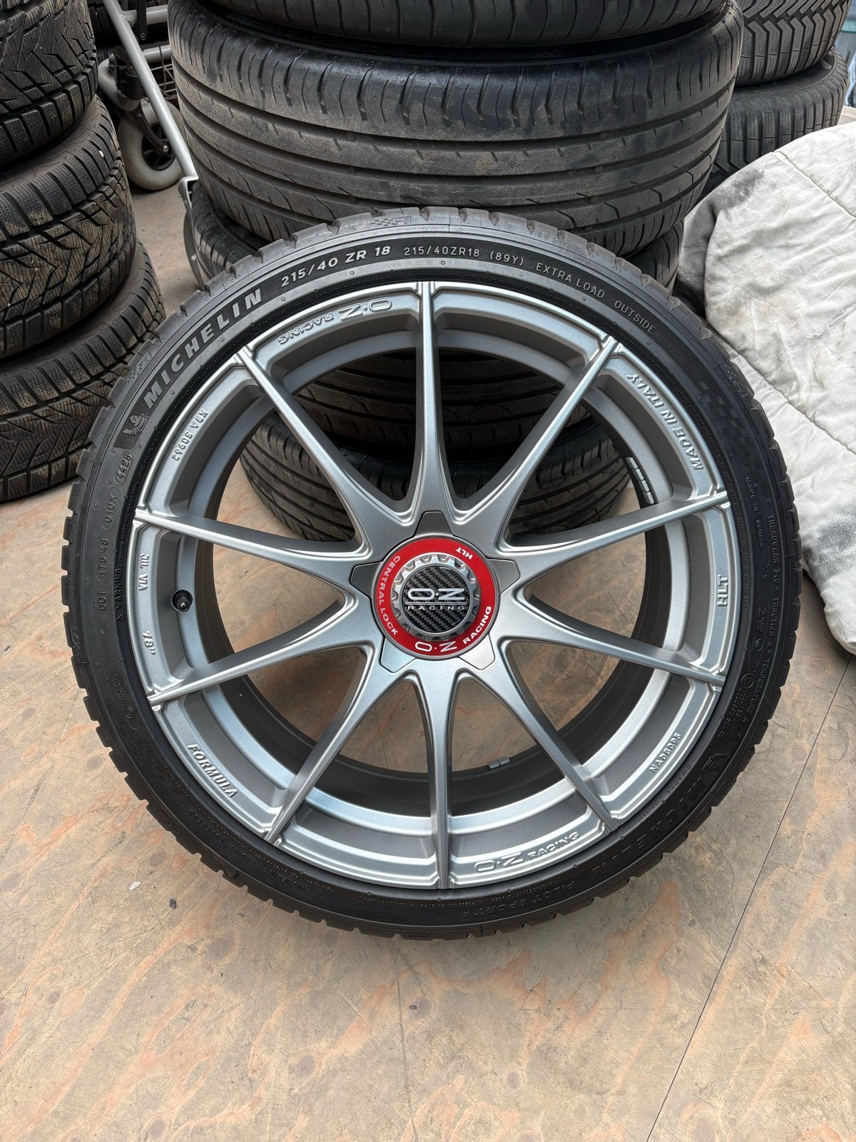 OZ Racing HLT Grigio Corsa 18 inch 5x100 7,5J velgen, 18 inch, Banden en Velgen, Ophalen of Verzenden, Zomerbanden