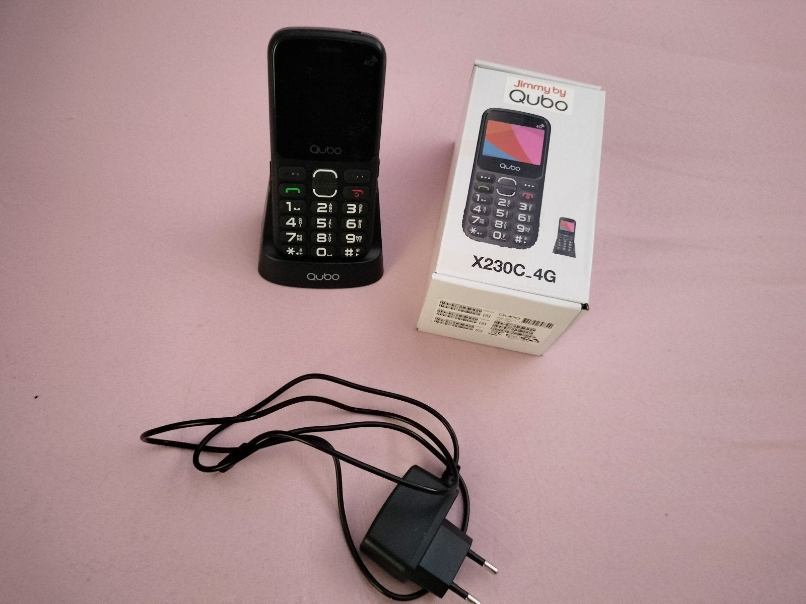 Qubo X230C_4G  seniorenmobiel, Ophalen of Verzenden, Zo goed als nieuw, Zwart, Overige modellen