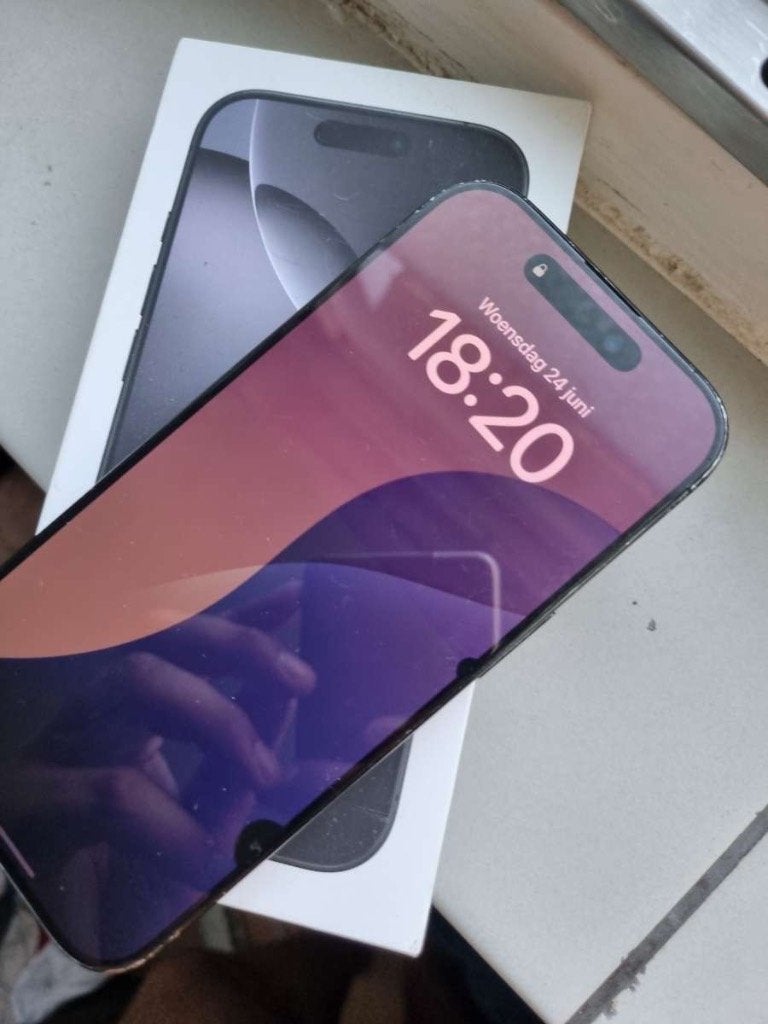 Iphone 16 pro, Telecommunicatie, Mobiele telefoons | Apple iPhone, IPhone 16 Pro, 89 %, Zwart, Ophalen of Verzenden