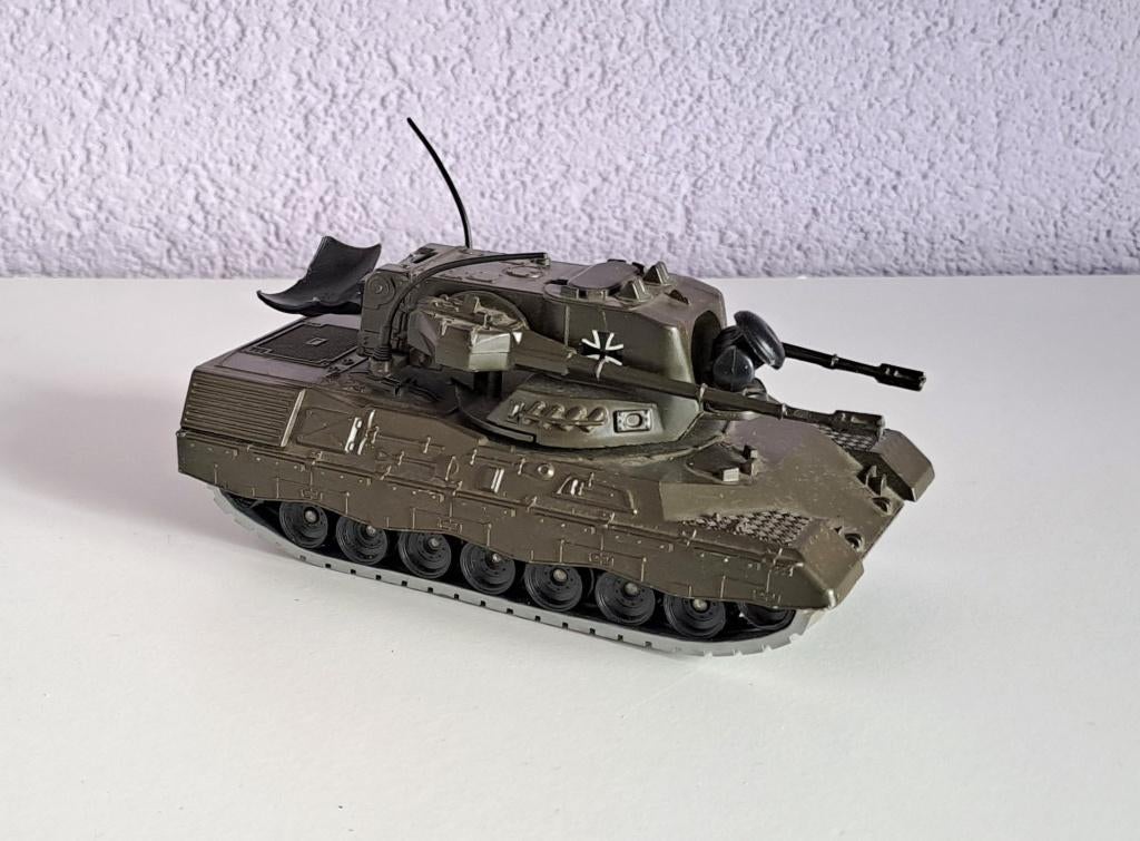 Siku Leopard luchtafweer tank, Ophalen, Zo goed als nieuw, Overige typen, SIKU