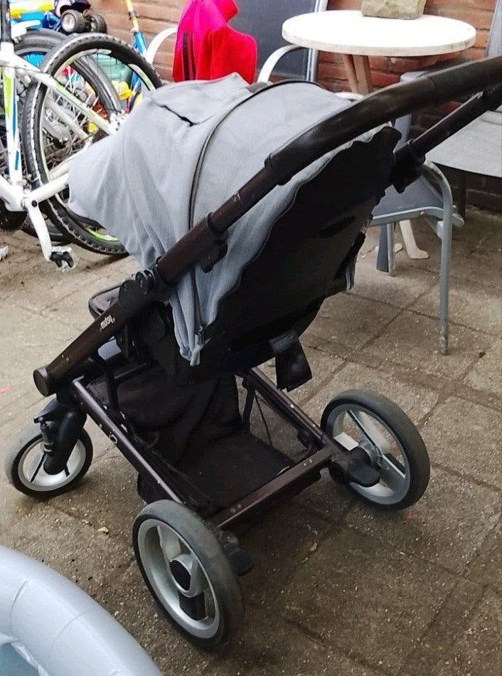 Mutsy kinderwagen-wandelwagen, Gebruikt, Verstelbare duwstang, Mutsy, Ophalen