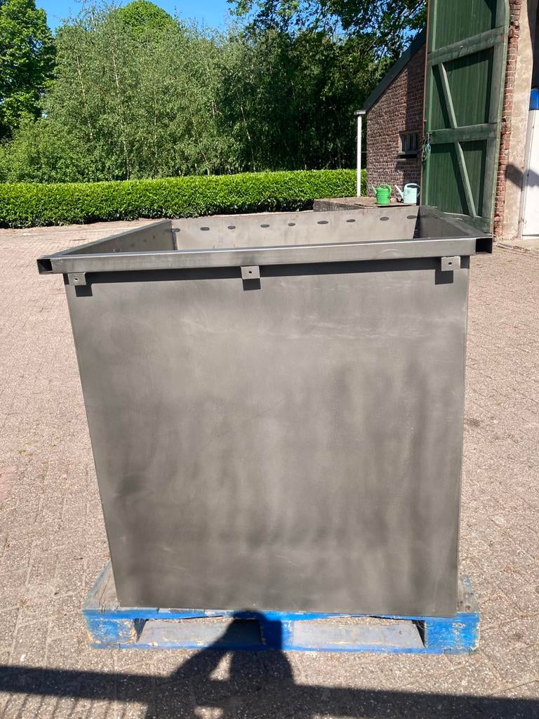 Corten stalen Bloembak. Eenmalig gebruikt voor een festival, Tuin en Terras, Bloembakken en Plantenbakken, Ophalen, Minder dan 30 cm