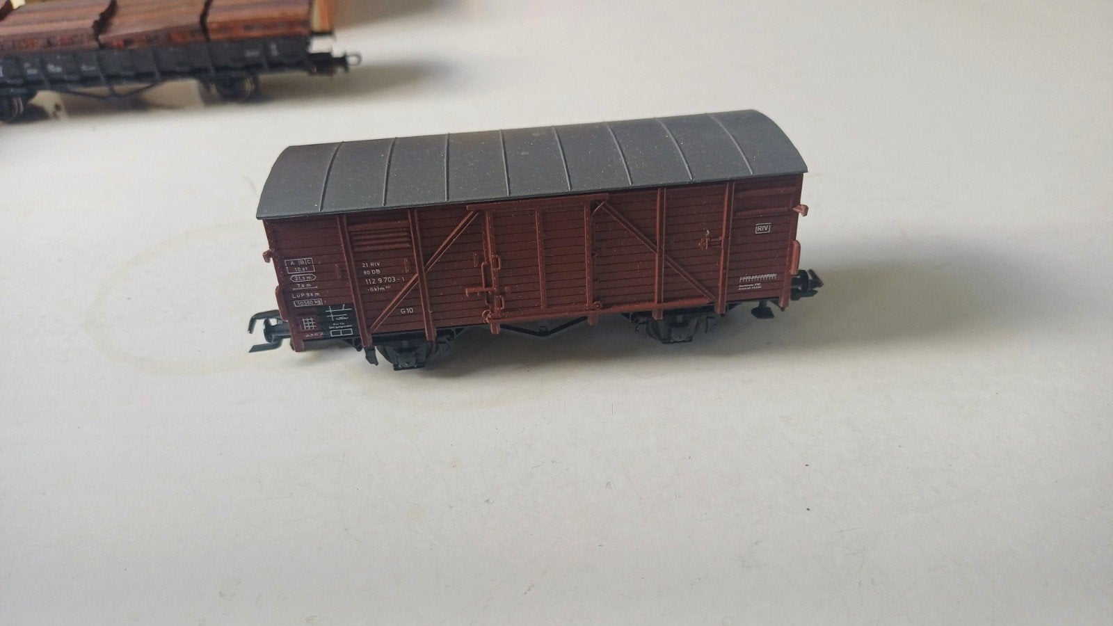 Roco Gesloten Goederenwagon DB 21 80 112 9 703-1 Bruin, Gebruikt, Gelijkstroom, Wagon, Ophalen of Verzenden