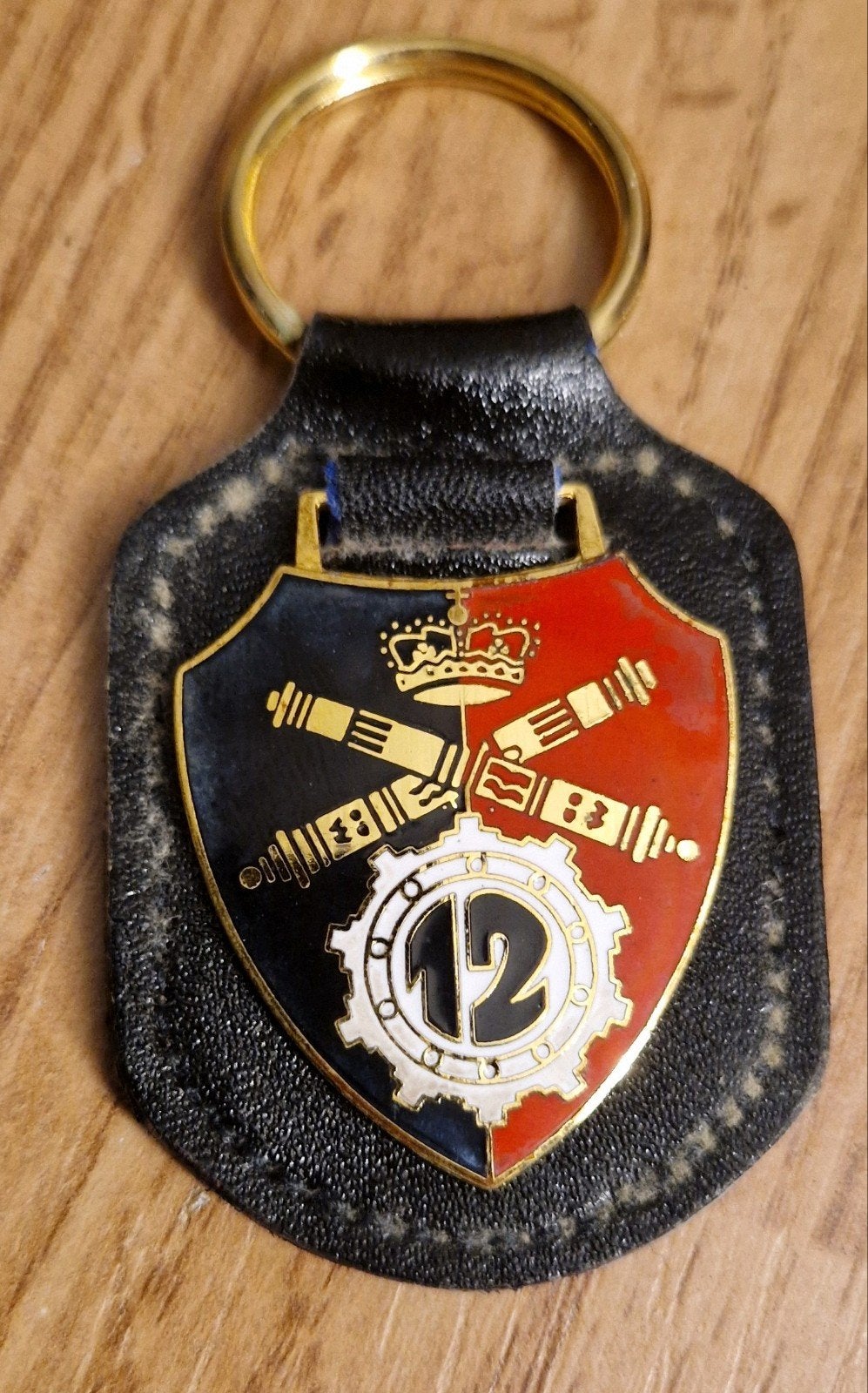 Borstzakhanger 12e afdeling Veldartillerie, Verzamelen, Ophalen of Verzenden, Landmacht, Nederland, Embleem of Badge