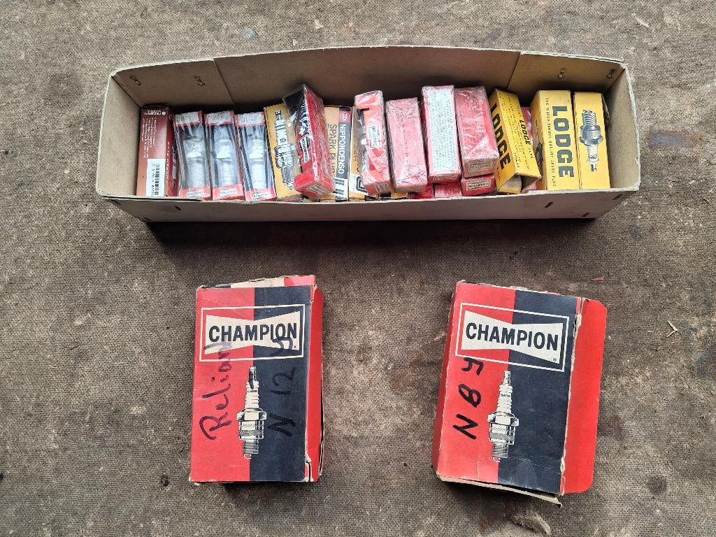 40 stuks nos bougies Champion Lodge ( klassiek), Ophalen, Nieuw