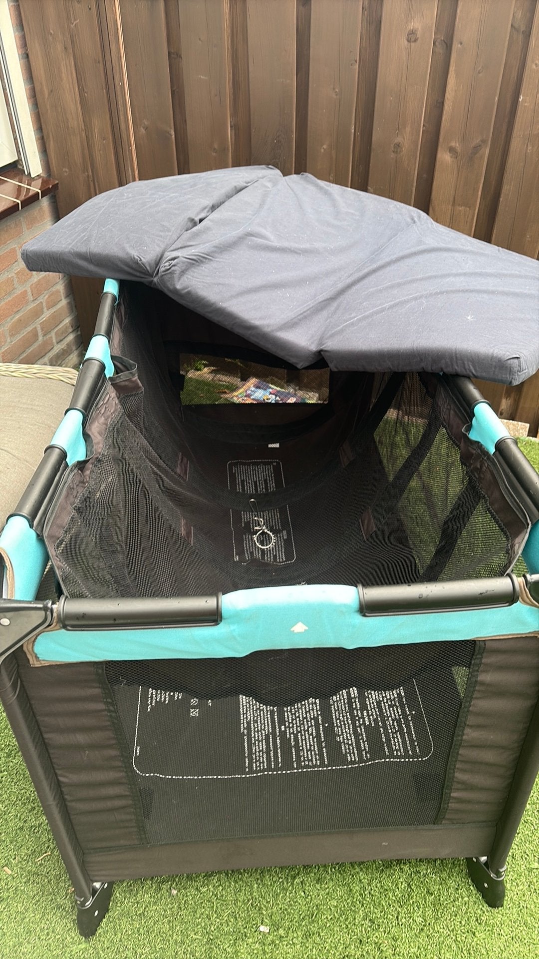 Camping bed met mtras draagtas en hangmat chicco, Ophalen, Zo goed als nieuw