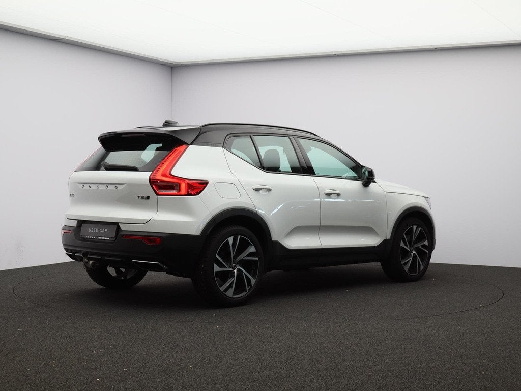 Volvo XC40 2.0 T5 AWD R-Design Intro Edition / Trekhaak / St, Gebruikt, Euro 6, 4 cilinders, 1969 cc